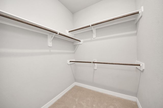 241 Woodhaven Drive, West Columbia, TX 77486