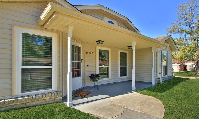 25207 Firewood Lane, Spring, TX 77373