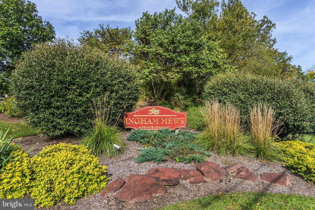 53 PARCHMENT DR, NEW HOPE, PA 18938 — exterior