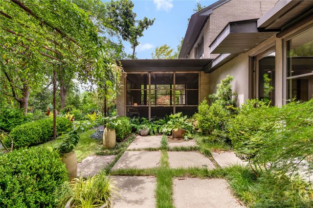 7206 Tokalon Drive, Dallas, TX 75214