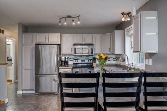 804 Juniper Lane NW, Montgomery, MN 56069