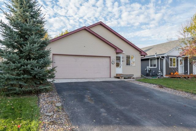 804 Juniper Lane NW, Montgomery, MN 56069