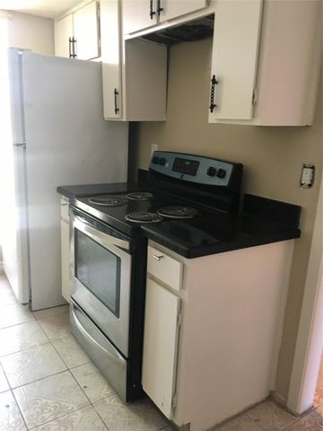 7952 Grove Ridge Drive, Houston, TX 77061