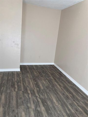 7952 Grove Ridge Drive, Houston, TX 77061