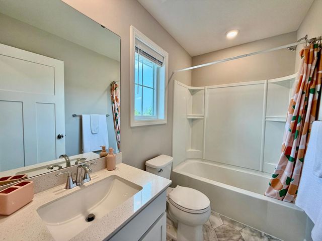 2172 Jasper Court, Hugo, MN 55038