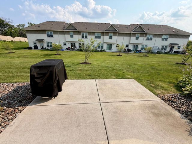 2172 Jasper Court, Hugo, MN 55038