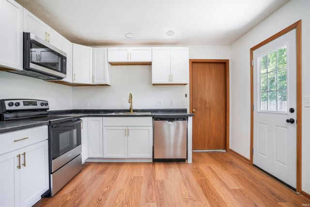 1728 Zoar Avenue, Evansville, IN 47714