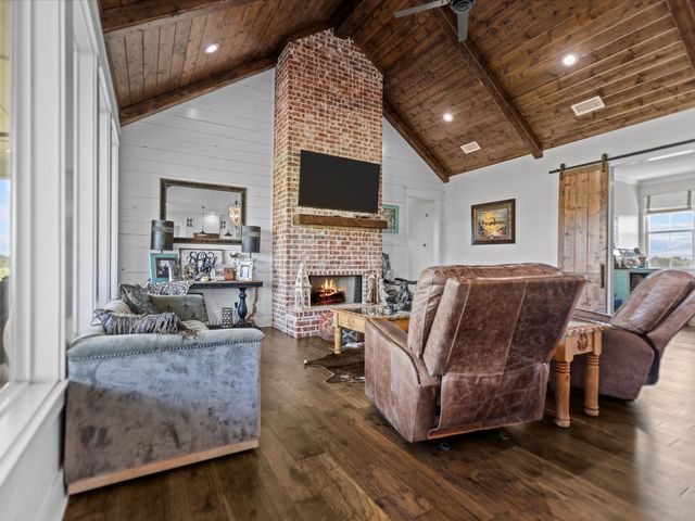 15152 County Road 426, Lindale, TX 75771