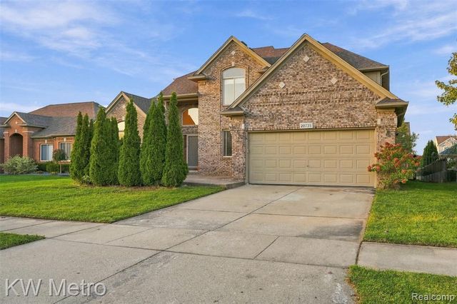 20735 Cheddleton Drive, Macomb, MI 48044