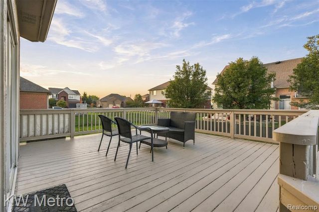 20735 Cheddleton Drive, Macomb, MI 48044