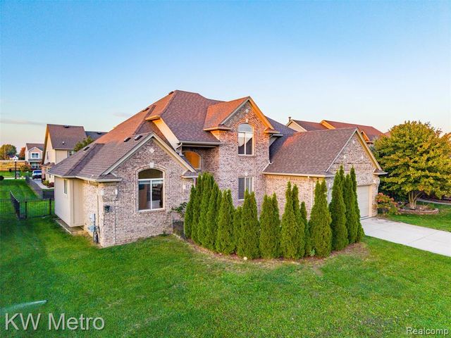 20735 Cheddleton Drive, Macomb, MI 48044