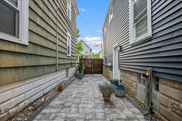 147 Sycamore St, New Bedford, MA 02740