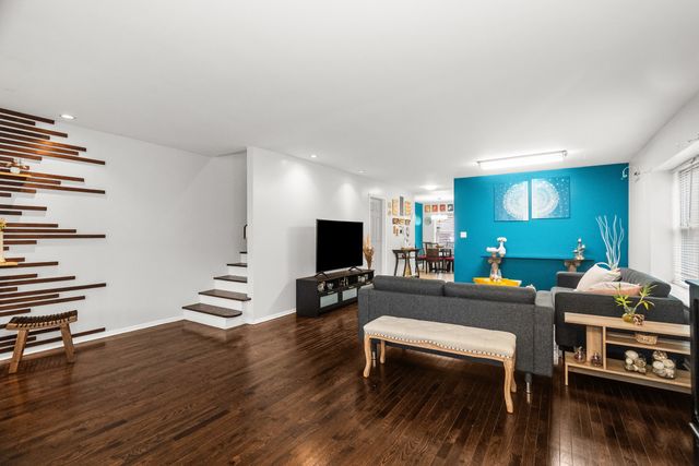 1811 Lyons Street, Evanston, IL 60201