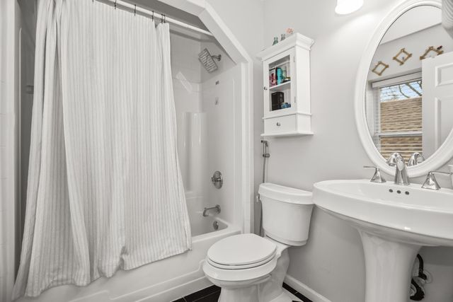 1811 Lyons Street, Evanston, IL 60201