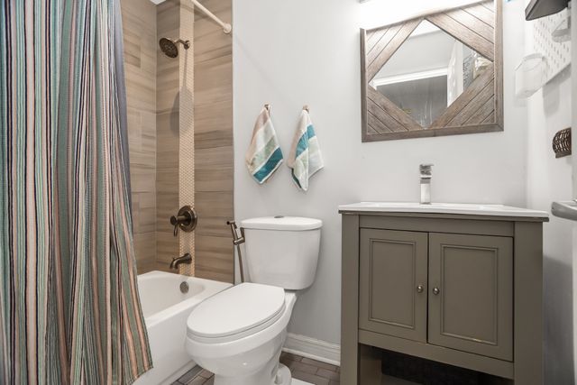 1811 Lyons Street, Evanston, IL 60201