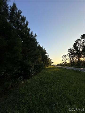38-37 General Puller Hwy, Hartfield, VA 23071