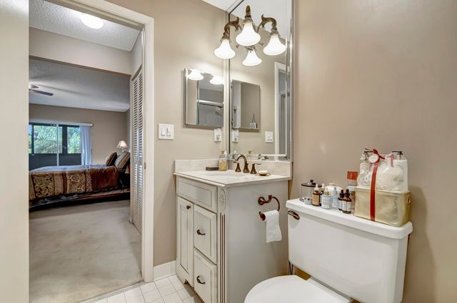 5943 ARECA PALM Court G, Delray Beach, FL 33484