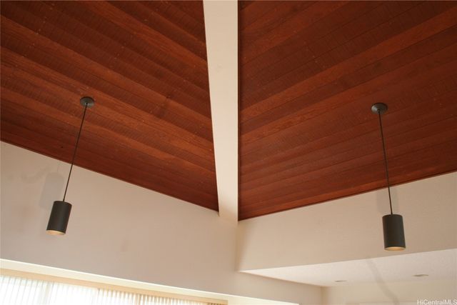 2138 Laukahi Street, Honolulu, HI 96821