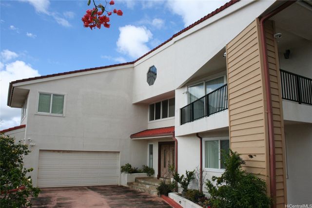2138 Laukahi Street, Honolulu, HI 96821