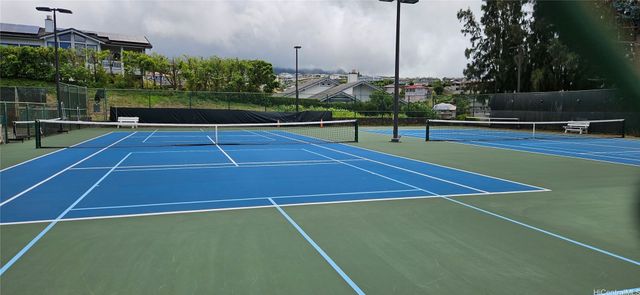2138 Laukahi Street, Honolulu, HI 96821