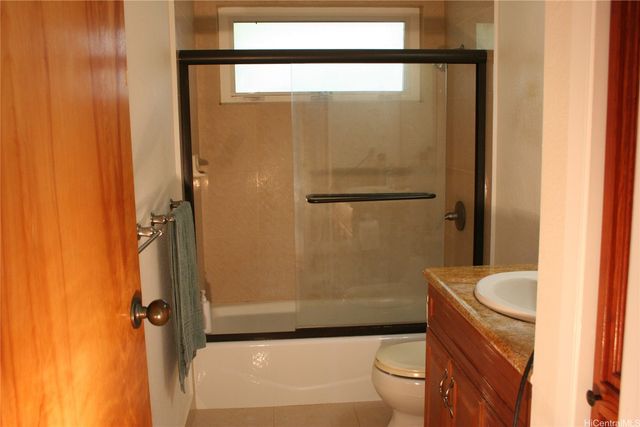 2138 Laukahi Street, Honolulu, HI 96821