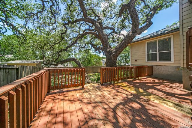 4330 Knollbluff, San Antonio, TX 78247