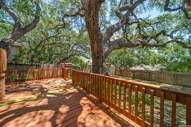 4330 Knollbluff, San Antonio, TX 78247