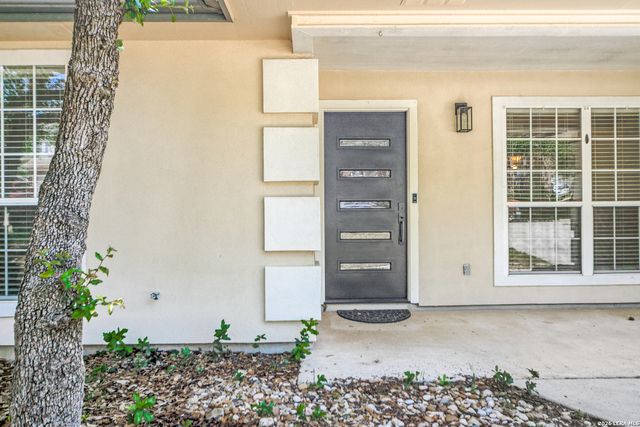 4330 Knollbluff, San Antonio, TX 78247