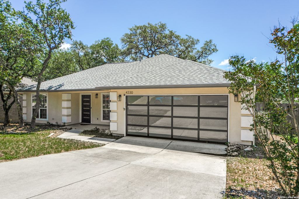 4330 Knollbluff, San Antonio, TX 78247