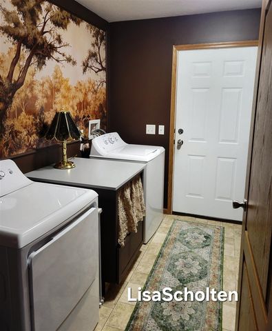 9794 Crystal Circle, Zeeland, MI 49464