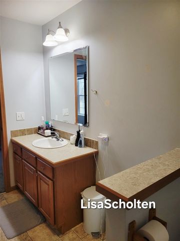 9794 Crystal Circle, Zeeland, MI 49464