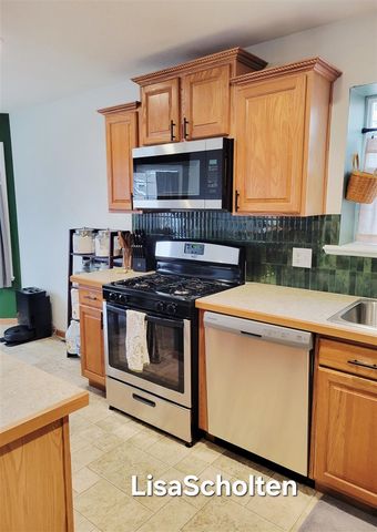 9794 Crystal Circle, Zeeland, MI 49464