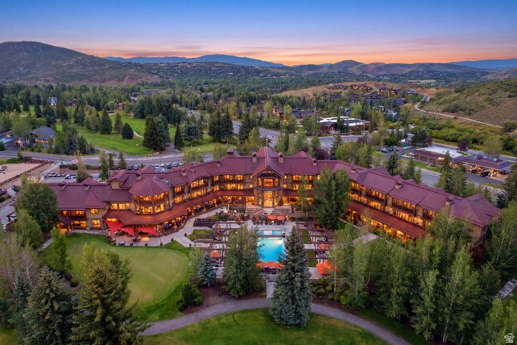 2001 PARK AVE #321, Park City, UT 84060 — exterior