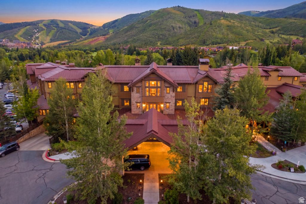 2001 PARK AVE #321, Park City, UT 84060 — photo 3