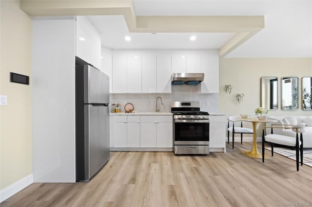 163-07 72nd Ave 2C, Fresh Meadows, NY 11365