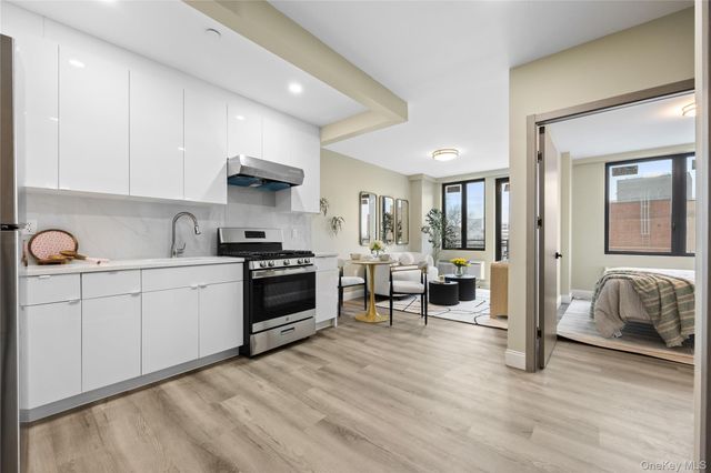 163-07 72nd Ave 2C, Fresh Meadows, NY 11365