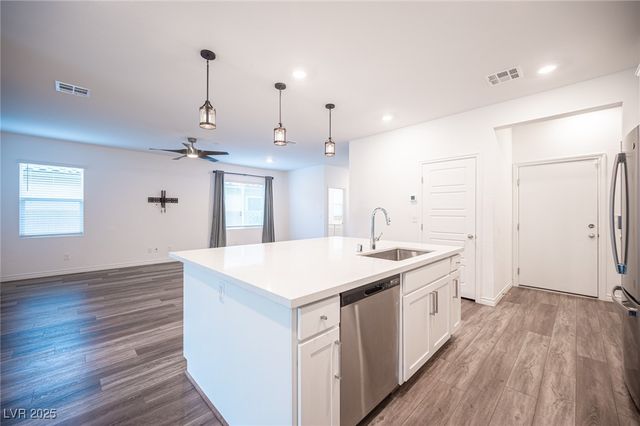 3912 Grazing Gazelle Avenue, North Las Vegas, NV 89084