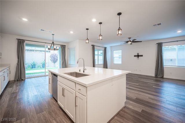 3912 Grazing Gazelle Avenue, North Las Vegas, NV 89084