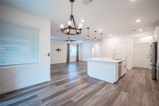 3912 Grazing Gazelle Avenue, North Las Vegas, NV 89084