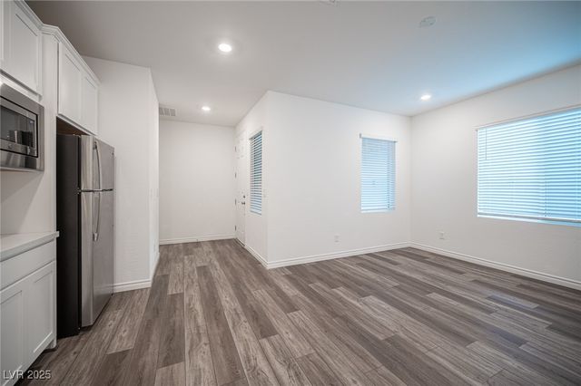 3912 Grazing Gazelle Avenue, North Las Vegas, NV 89084