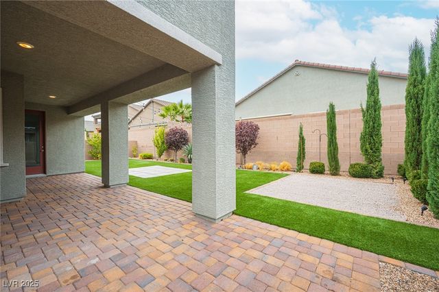 3912 Grazing Gazelle Avenue, North Las Vegas, NV 89084