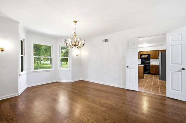 1935 WICKLOW WAY, Germantown, TN 38139