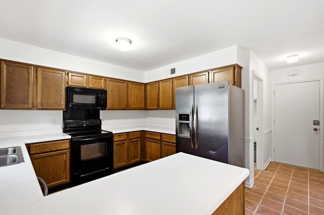 1935 WICKLOW WAY, Germantown, TN 38139