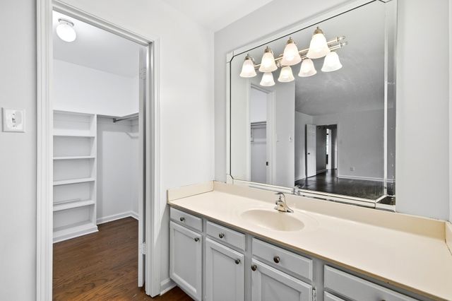 1935 WICKLOW WAY, Germantown, TN 38139