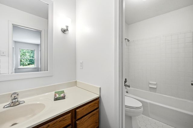 1935 WICKLOW WAY, Germantown, TN 38139