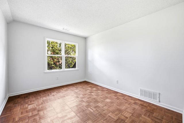 1935 WICKLOW WAY, Germantown, TN 38139