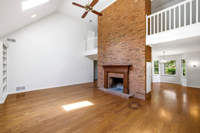 1935 WICKLOW WAY, Germantown, TN 38139