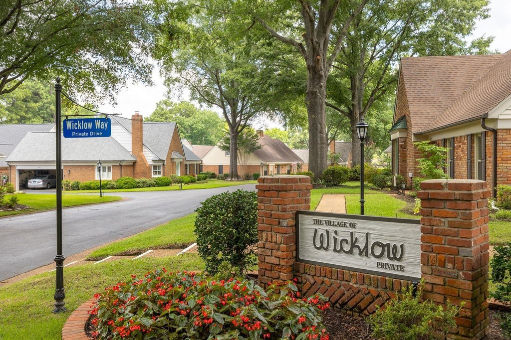 1935 WICKLOW WAY, Germantown, TN 38139
