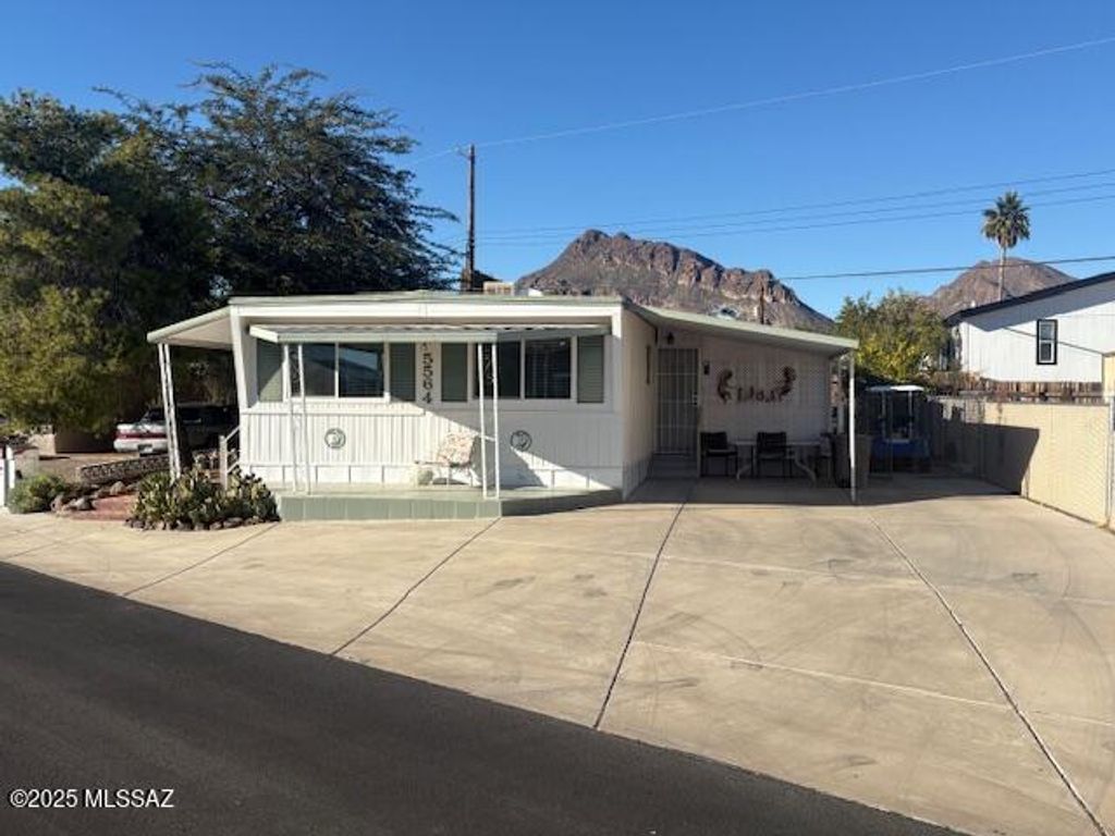 5564 W Lazy Heart Street, Tucson, AZ 85713