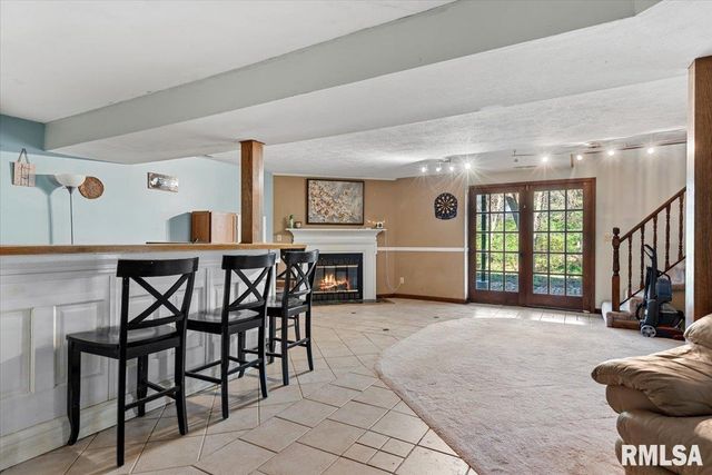 6487 Rentshler Road, Rochester, IL 62563